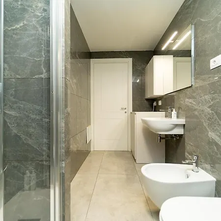 Immobiliarent - Santa Sofia A Apartamento Milão